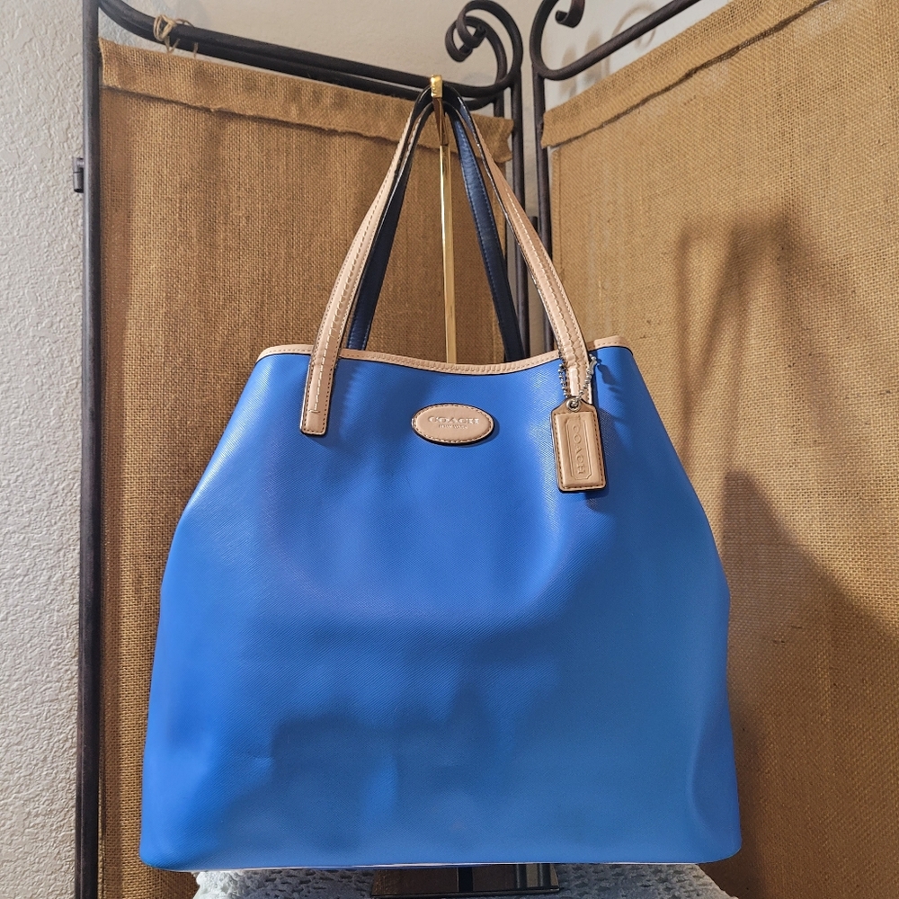 Coach F31326 Metro Crossgrain Lether Tote Shoulder Bag with Tan Trim Accents